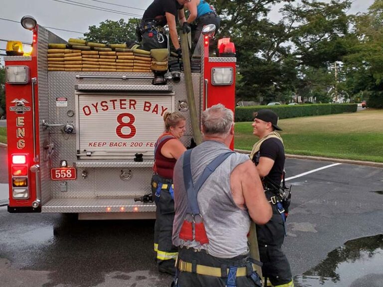 Oyster Bay Fire Department Oyster Bay Firetruck 768x576 